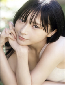 影院踢踹女子家长被拘