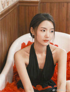 美女全身光子